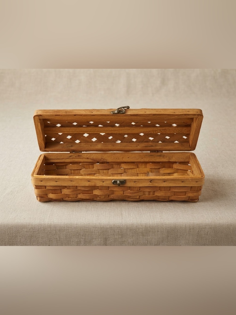 Vintage Style Woven Wood Splint Storage Chest Box Dome Lid 15"